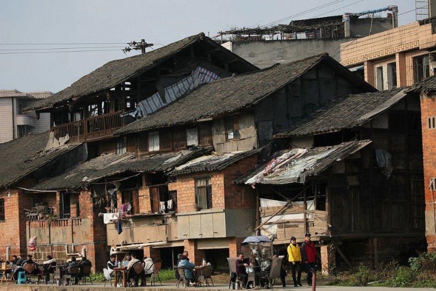 重庆单轨丝滑变轨火到国外,马斯克点赞评论:不可思议